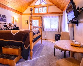 Alpen Way Chalet Mountain Lodge - Evergreen - Habitación