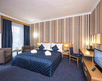 Hotel Blue Bratislava - Bratislava - Yatak Odası