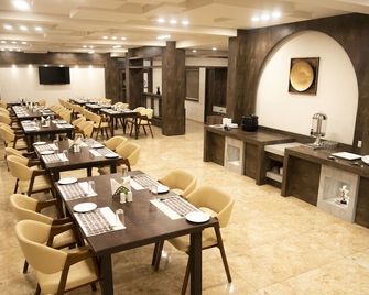 Click Hotel Tulsi - Jamnagar - Restaurant