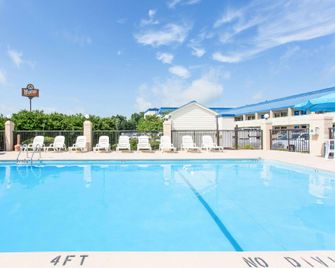 Rodeway Inn High Point - Archdale - Archdale - Pool