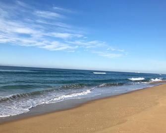 Luxury 4br Home With King Bed Lakes Entr - Lakes Entrance - Playa