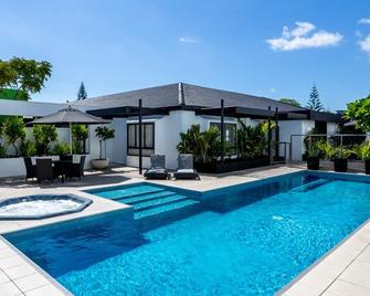 普利茅斯國際優質酒店 - 新普利茅斯 - 新普利茅斯 - 游泳池