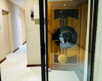 Icebolethu Guest House - Standerton - Pasillo