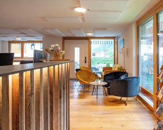 Montela Hotel & Resort - Saas-Grund - Front desk