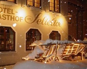 Hotel Gasthof am Selteltor - Wiesensteig - Будівля