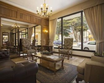 Hotel Tierra Del Fuego - Punta Arenas - Sala de estar