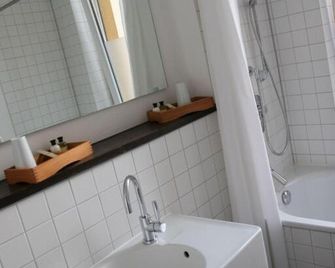 Hotel Lorenz - Essen - Badkamer