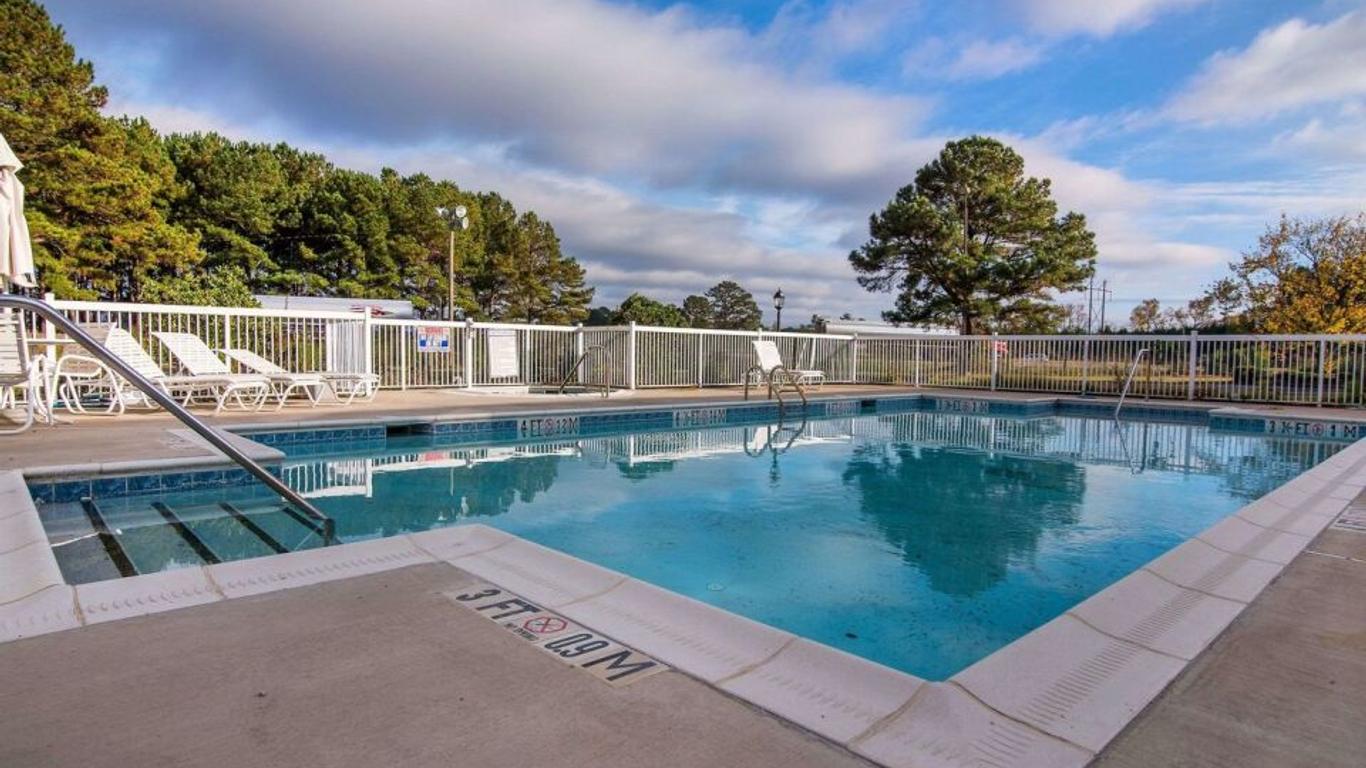 Royal Extended Stay Hotel