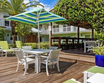 Sun Dek Beach House - Boynton Beach