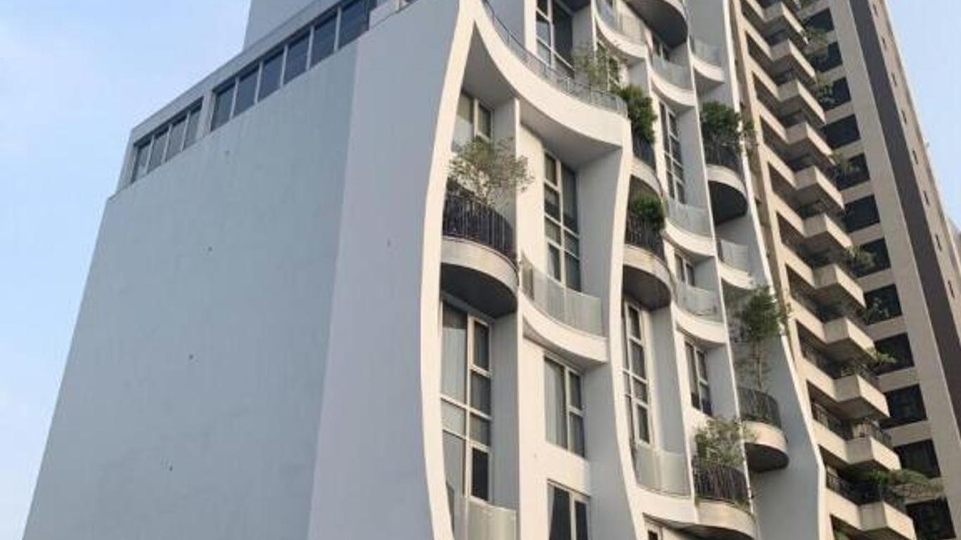 Royal Roi Hotel