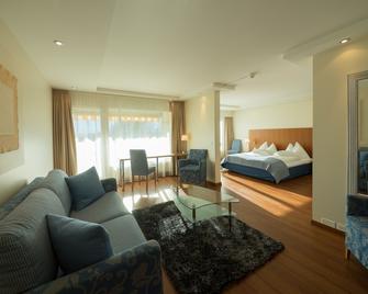 Hotel Holiday - Thun - Bedroom
