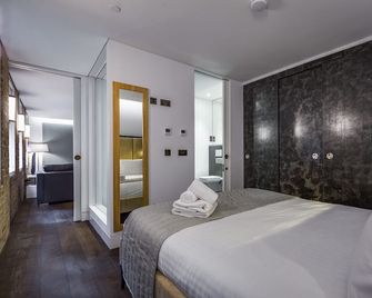 Soho Lofts by Aeria Apartments - London - Bedroom