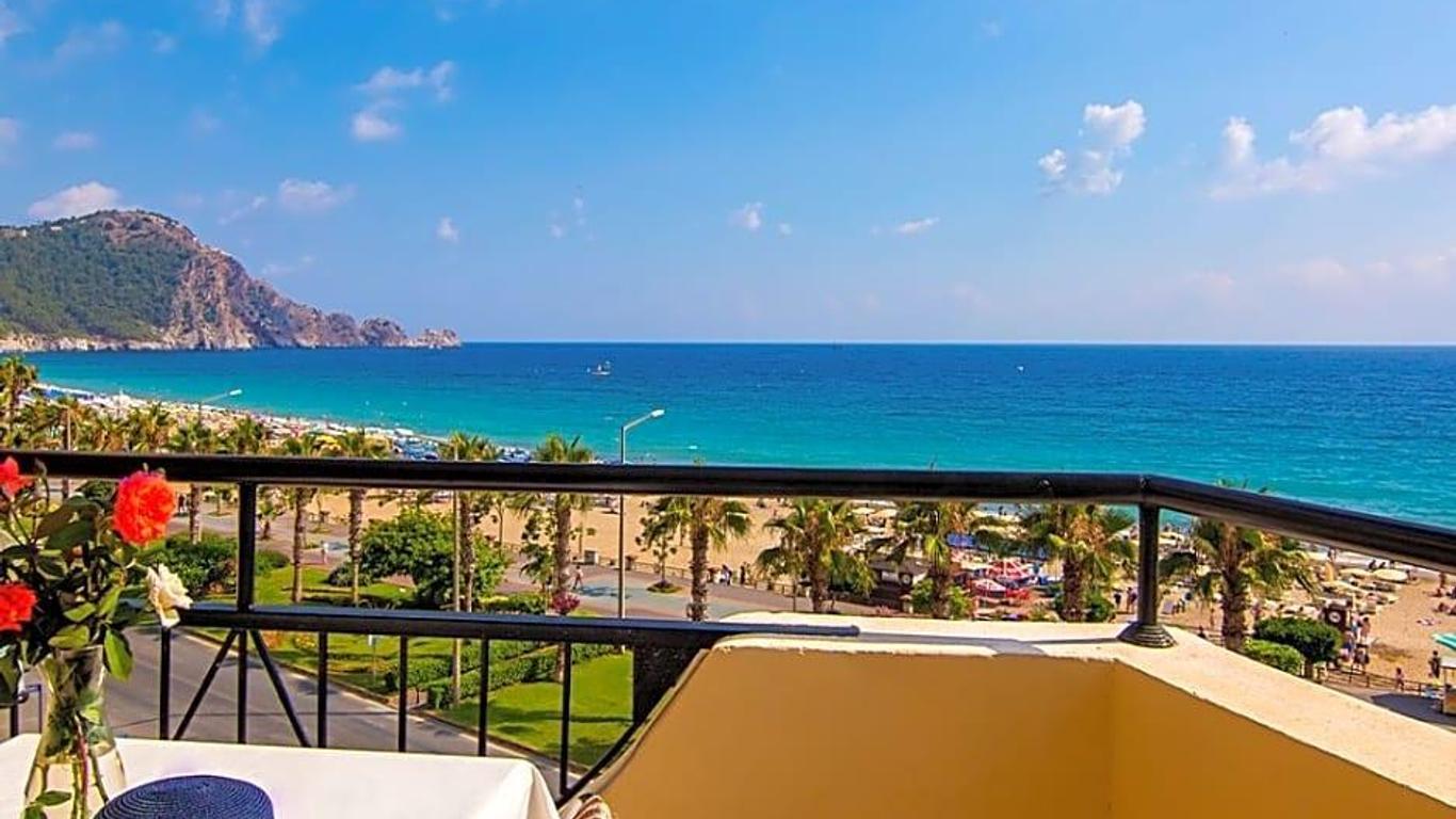 Kleopatra Beach Hotel