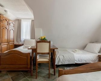 Jagodic Garni Hotel - Spodnji Brnik - Спальня