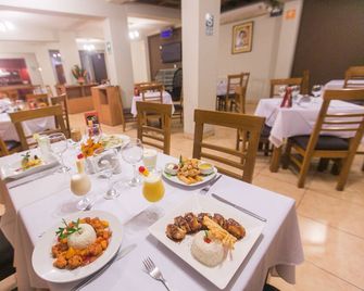 Hotel Paraiso Trujillo - Trujillo - Nhà hàng