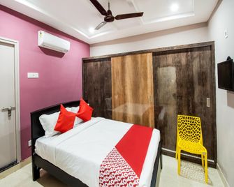 Capital O 37222 Kiran'S Pride Service Apartment - Gannavaram - Bedroom