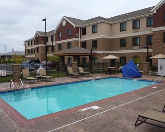 Free Breakfast Buffet, Pool & Gym Access. Studio Near Wku Campus! - Bowling Green - Pool