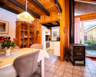 Holiday Home Ferienpark Extertal-2 by Interhome - Extertal - Dining room