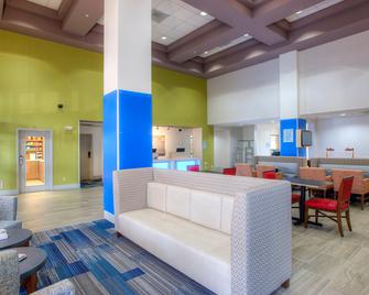 Holiday Inn Express & Suites Tempe - Tempe - Lobby
