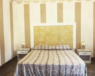 Amantea Bed and breakfast - Terrasini - Quarto