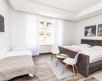 Modern studio for 3 people in the Heart of the City Center - Sarajevo - Bedroom