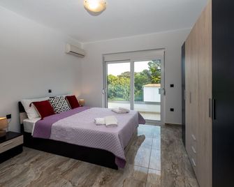 Sweet Home Apartments - Ialysos - Schlafzimmer