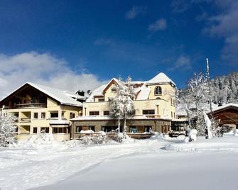 Hotel Bellavista - Silvaplana - Gebäude