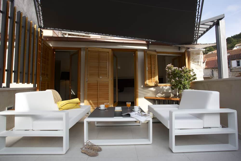 Villas Andromeda - Villa Virgo - Vis - فيس - شرفة مرصوفة