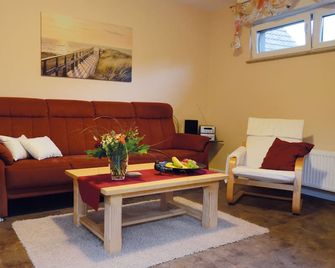 Ferienwohnung Im Rosental - Andernach - Obývací pokoj