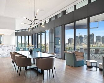 Cassa One - Luxury Apartments Managed By The Cassa - 布里斯本 - 餐廳