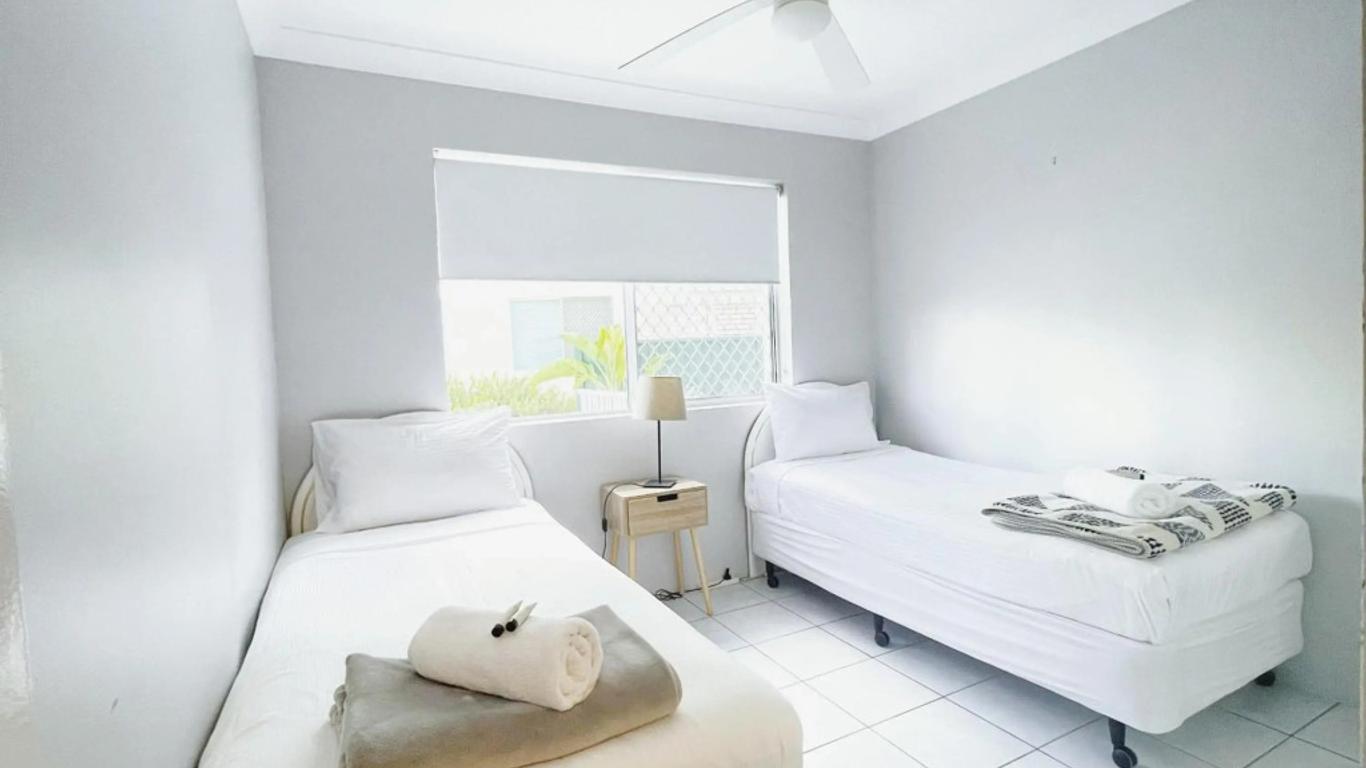 Surfers Tradewinds