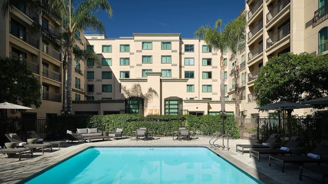 Courtyard by Marriott Los Angeles Pasadena/Old Town