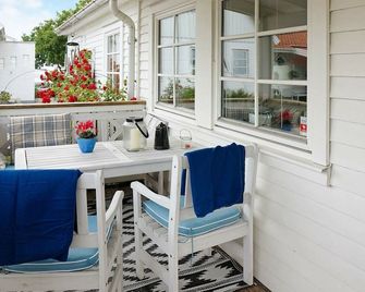 4 person holiday home in Tvååker - Tvååker - Balcony
