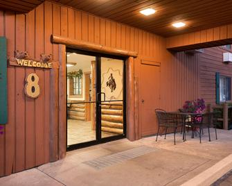 Super 8 by Wyndham Jackson Hole - Jackson - Bygning