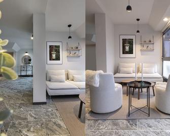 Hoom Home & Hotel Jönköping - Jönköping - Lobby