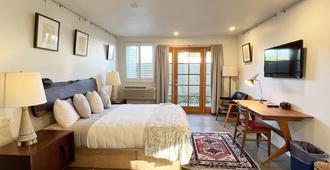 The Astro - Santa Rosa - Bedroom