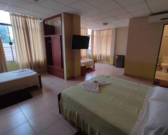 Jr Hotel - Camiri - Habitación