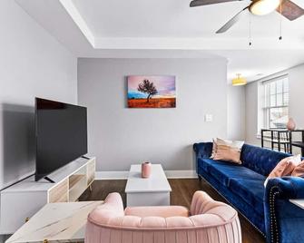 Your Cozy One Bedroom Detriot - Detroit - Sala de estar