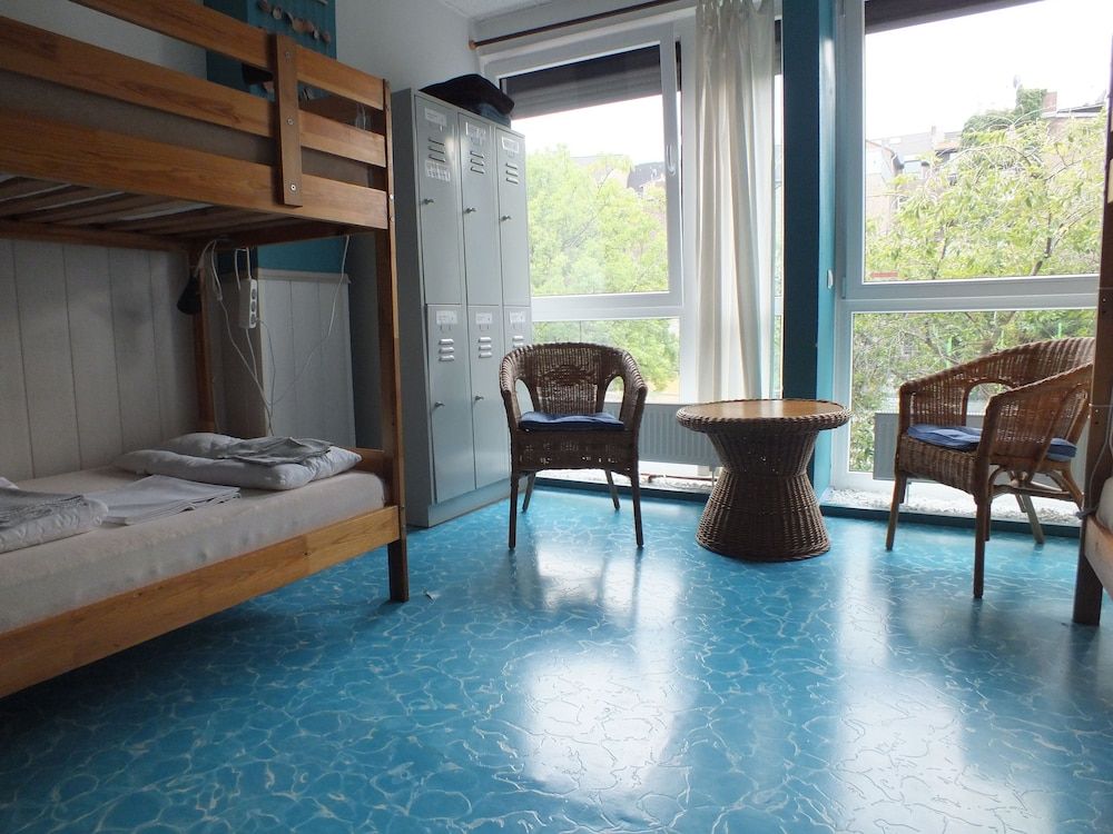 Max Hostel - בון - חדר שינה