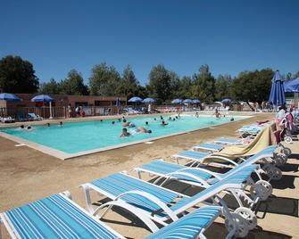 Camping Odalys Les Demoiselles - Saint-Hilaire-de-Riez - Piscine