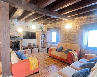 Agroturismo el Encuentro - Villabuena de Álava - Sala de estar