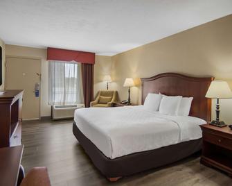 Best Western Aquia/Quantico Inn - Stafford - Bedroom