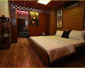 Hotel Seaview - Karachi - Bedroom