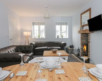 Causeway Cottage - Filey - Dining room