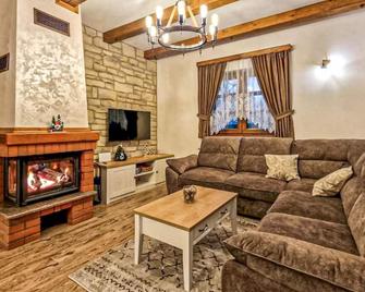 Holiday home Marta in nature with jacuzzi - Gospić - Living room