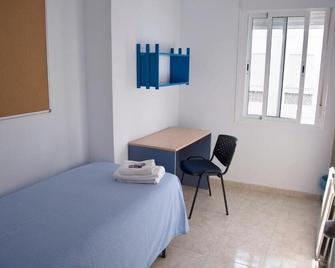 Residencia Universitaria Cadiz Centro - Cádiz - Habitación