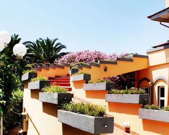 Hotel Parco Dei Principi - Anzio - Außenansicht