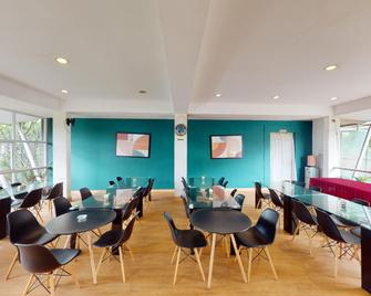 Benito Residence - South Tangerang City - Restaurace