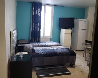 Le Cedre - Saint-Denis - Chambre