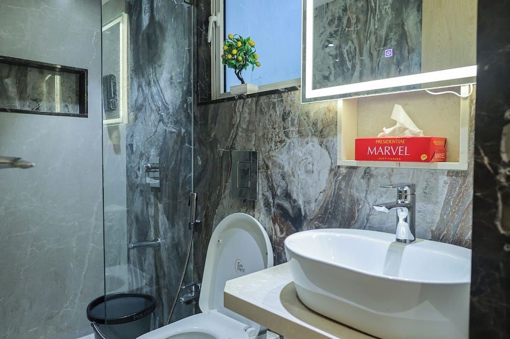 Vishal Hall - Mumbai - Bathroom